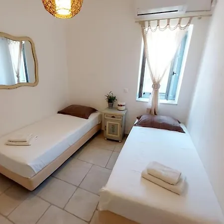 New, Graphic Island House, Near The Sea. * Marmara